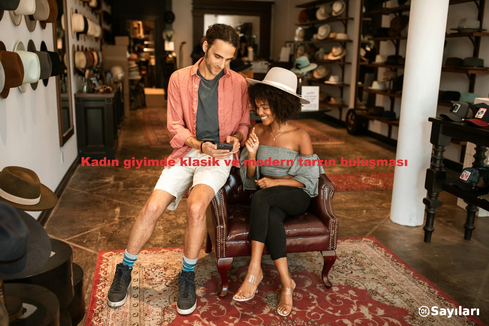 Kadın giyimde klasik ve modern tarzın buluşması